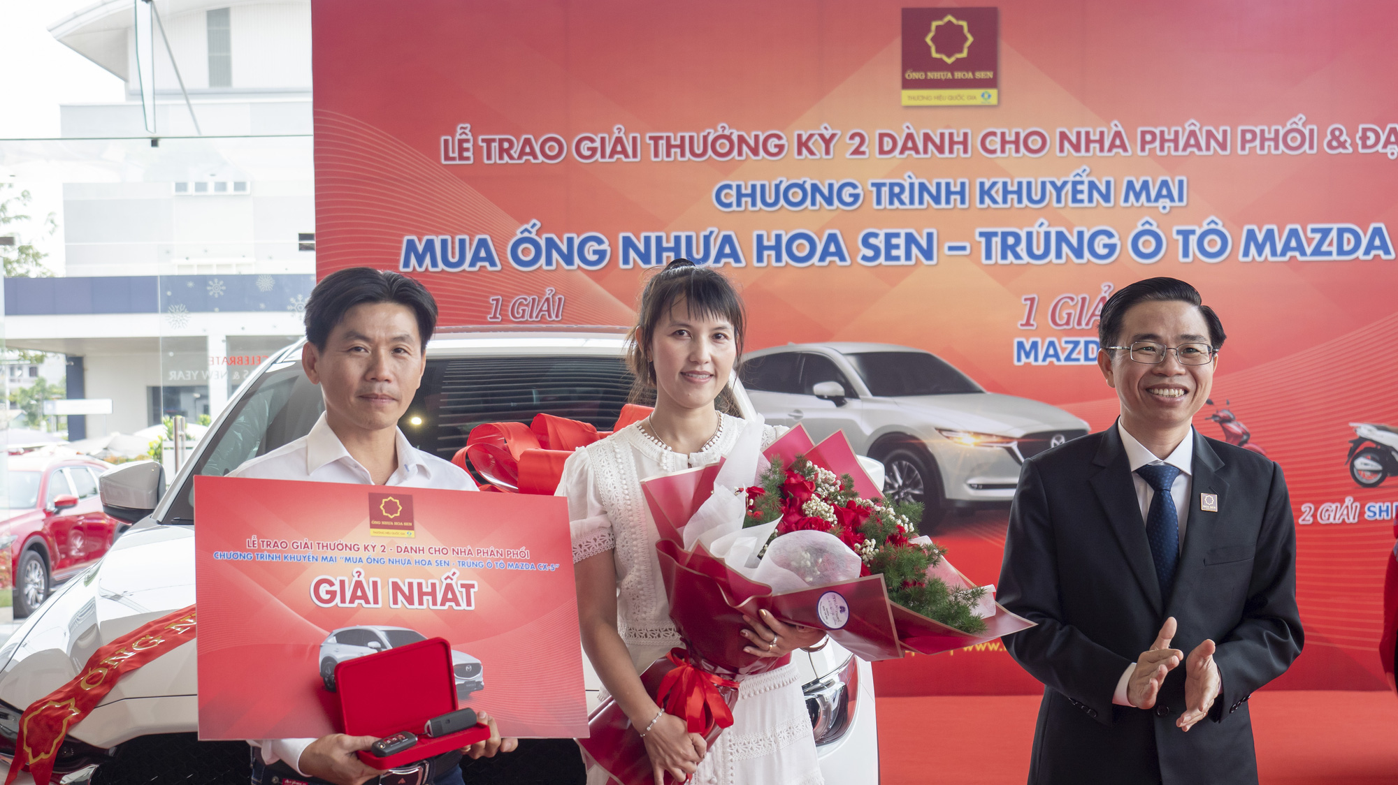 Những chủ nhân may mắn nhất nhận giải thưởng kỳ 2 được xác định theo kết quả thực hiện quay số ngày 3/12/2020 vừa qua.