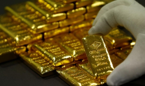 Giá vàng, USD tự do cùng tăng vọt sau khi ông Trump ký gói kích cầu