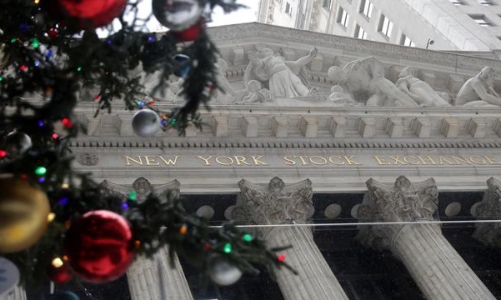 Đề xuất nâng mức cứu trợ bị chặn, chứng khoán Mỹ đảo chiều từ đỉnh kỷ lục