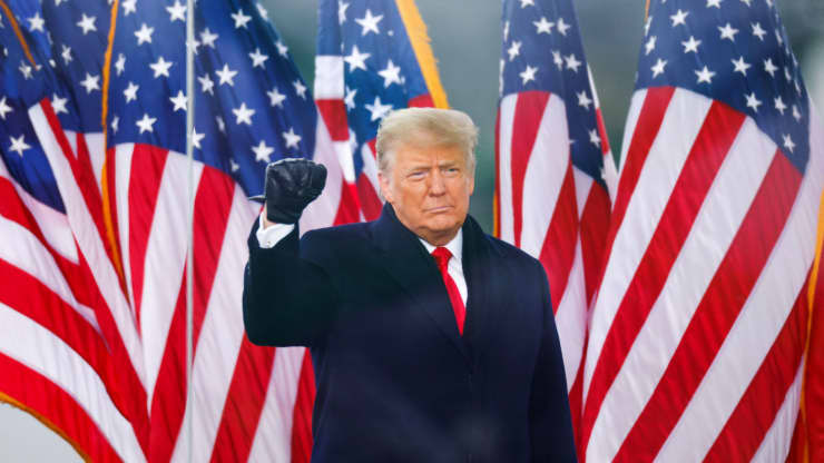 Tổng thống Mỹ Donald Trump phát biểu trước đám đông người ủng hộ ở Washington DC hôm 6/1- Ảnh: Reuters.