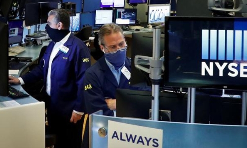 Chứng khoán Mỹ sụt mạnh do hiệu ứng GameStop, vaccine của J&J