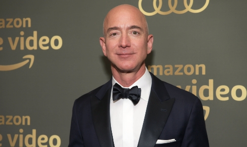 Tỷ phú Jeff Bezos thôi làm CEO Amazon