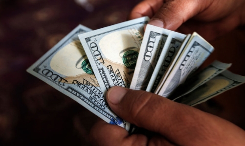 Chịu nhiều áp lực, đồng USD chạm đáy gần 3 năm