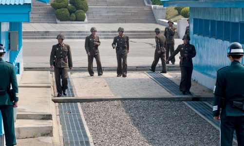 Hàn Quốc gọi điện hai lần mỗi ngày nhưng Triều Tiên không trả lời