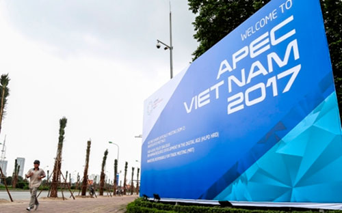 Việc tổ chức thành công hội nghị APEC 2017 được kỳ vọng sẽ không chỉ đem
 lại cho Việt Nam những đánh giá cao trong công tác tổ chức, mà còn thể 
hiện vai trò người dẫn đường của Việt Nam - Ảnh: APEC2017.vn.<br>