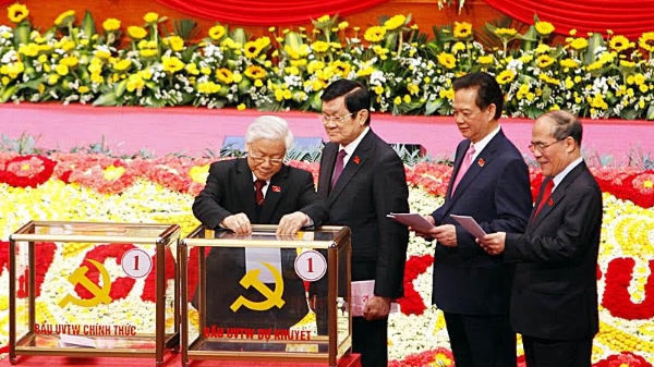 Công bố danh sách Ban Chấp hành Trung ương khóa mới