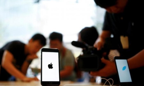 Doanh số iPhone bất ngờ sụt giảm