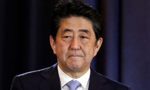 Shinzo Abe vẫn đối mặt dấu hỏi lớn về Abenomics
