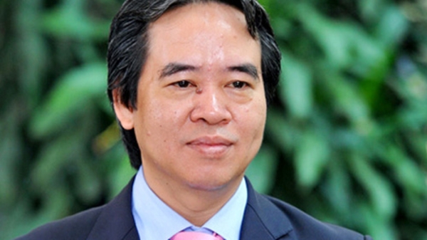 Chất vấn Thống đốc về tham nhũng và thâu tóm ngân hàng