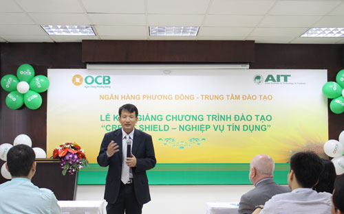 Ông Nguyễn Đình Tùng - Tổng giám đốc OCB chia sẻ tại buổi lễ.