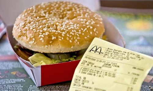 Giá trị tiền Việt hiện tại, nhìn từ bánh kẹp McDonald’s