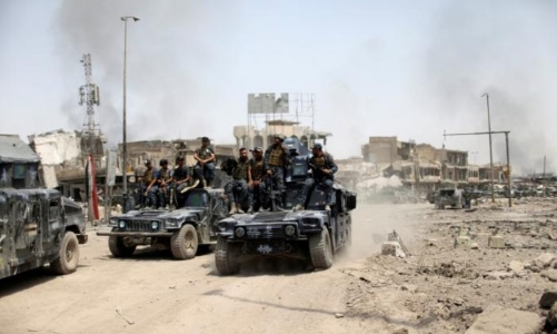 Bị đẩy khỏi hai thành lũy chính, IS điên cuồng chống trả