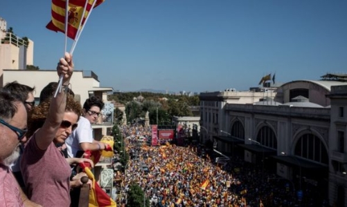 Hàng trăm nghìn người Catalonia biểu tình phản đối ly khai