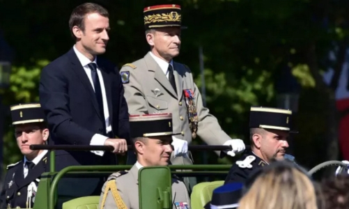 Mâu thuẫn với Tổng thống Macron, Tổng tư lệnh Pháp từ chức 