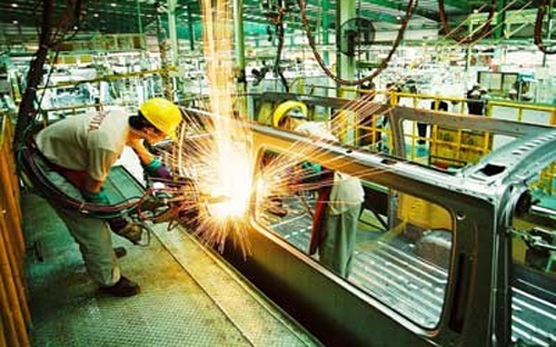 Theo dự thảo Luật sửa đổi điều 170 của Luật Doanh nghiệp, khoản 2 điều 
170 được sửa đổi theo hướng doanh nghiệp có vốn đầu tư nước ngoài được 
thành lập trước ngày 1/7/2006, có quyền thực hiện đăng ký lại để tổ chức
 quản lý, hoạt động theo quy định của luật này và pháp luật có liên 
quan.