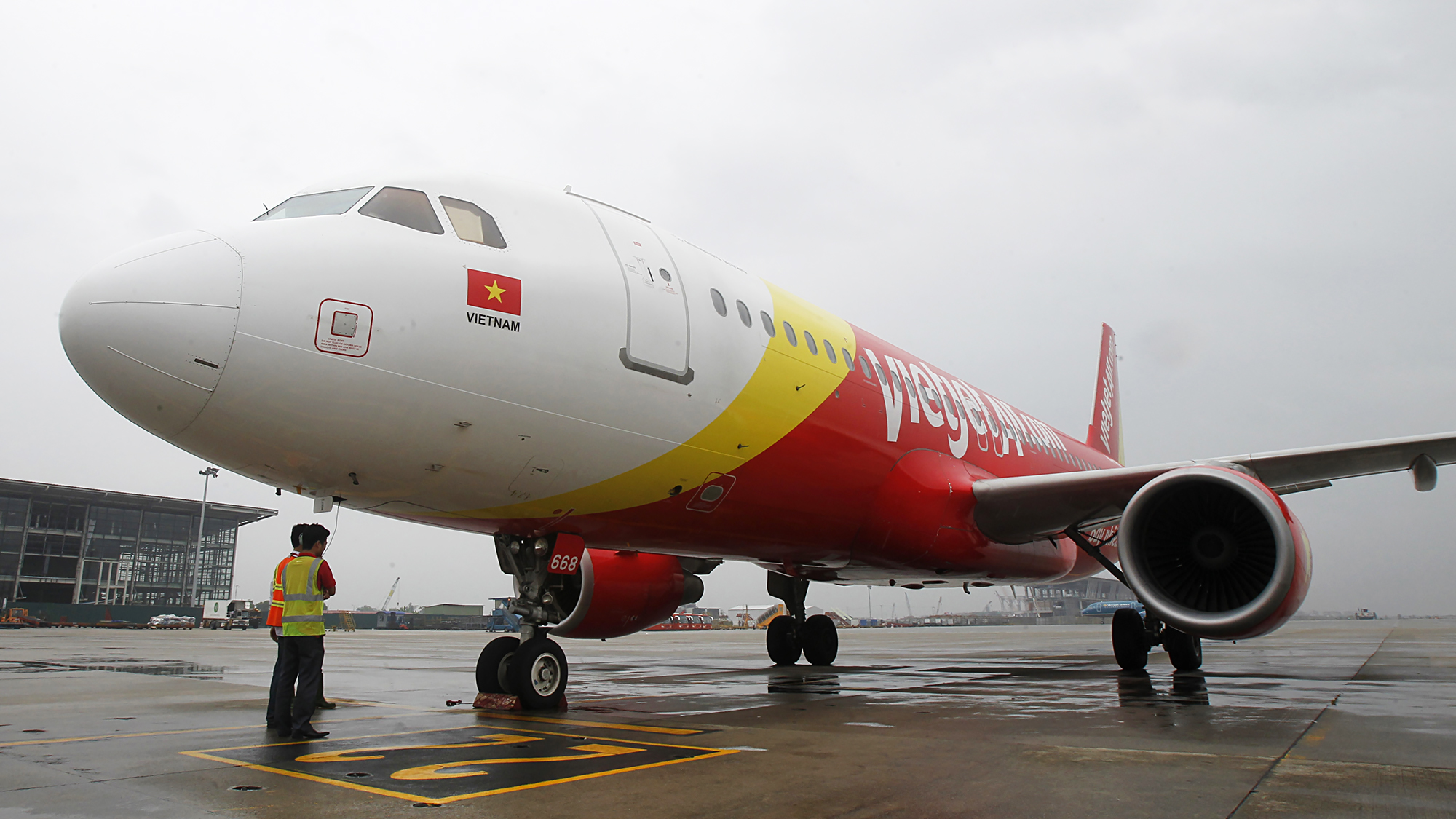 Năm 2017, Vietjet cho biết chuẩn bị khai thác dòng máy bay mới A320/321 NEO giúp tiết kiệm 15% nhiên liệu.