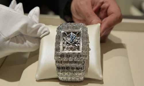 Vì sao giới giàu Mỹ mua nhiều kim cương hơn giữa đại dịch?