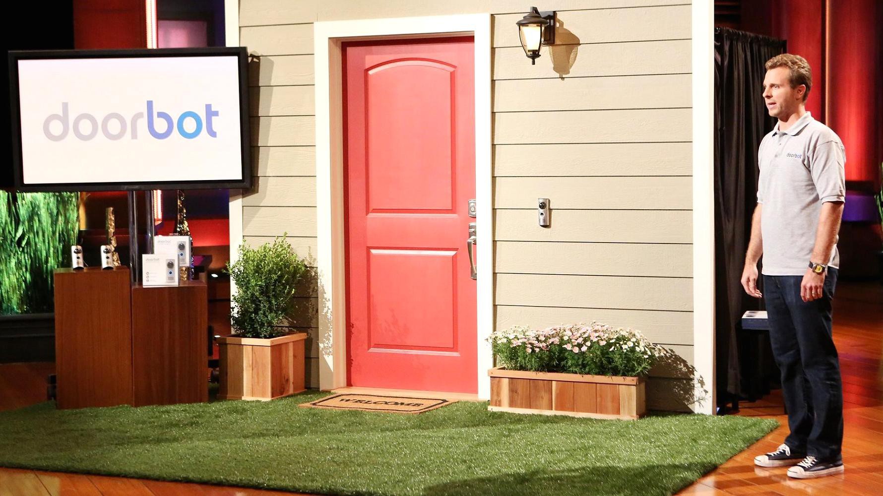 Jamie Siminoff - nhà sáng lập, CEO của Ring tham gia chương trình Shark Tank năm 2013 - Ảnh: CNBC.