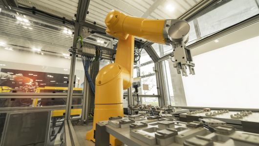 Công nghệ tự động hóa và AI sẽ tạo ra "những thay đổi đáng kể" trong chất lượng, vị trí và hình thức của các việc làm mới - Ảnh: Getty Images.