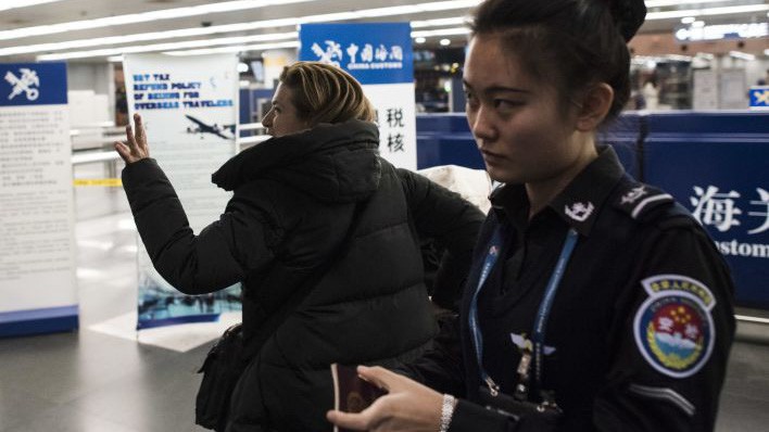 Hầu hết công dân Mỹ chỉ nhận biết được lệnh cấm xuất cảnh khi họ cố gắng rời khỏi Trung Quốc - Ảnh: AFP.