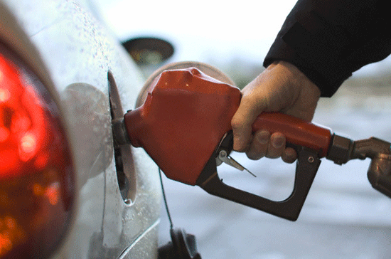 Bộ Tài chính yêu cầu “giữ ổn định” giá xăng dầu