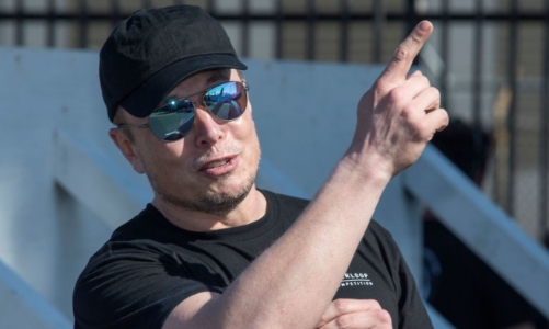 Nhà đầu tư lãi bao nhiêu nếu rót 1.000 USD mua cổ phiếu Tesla năm 2010? 