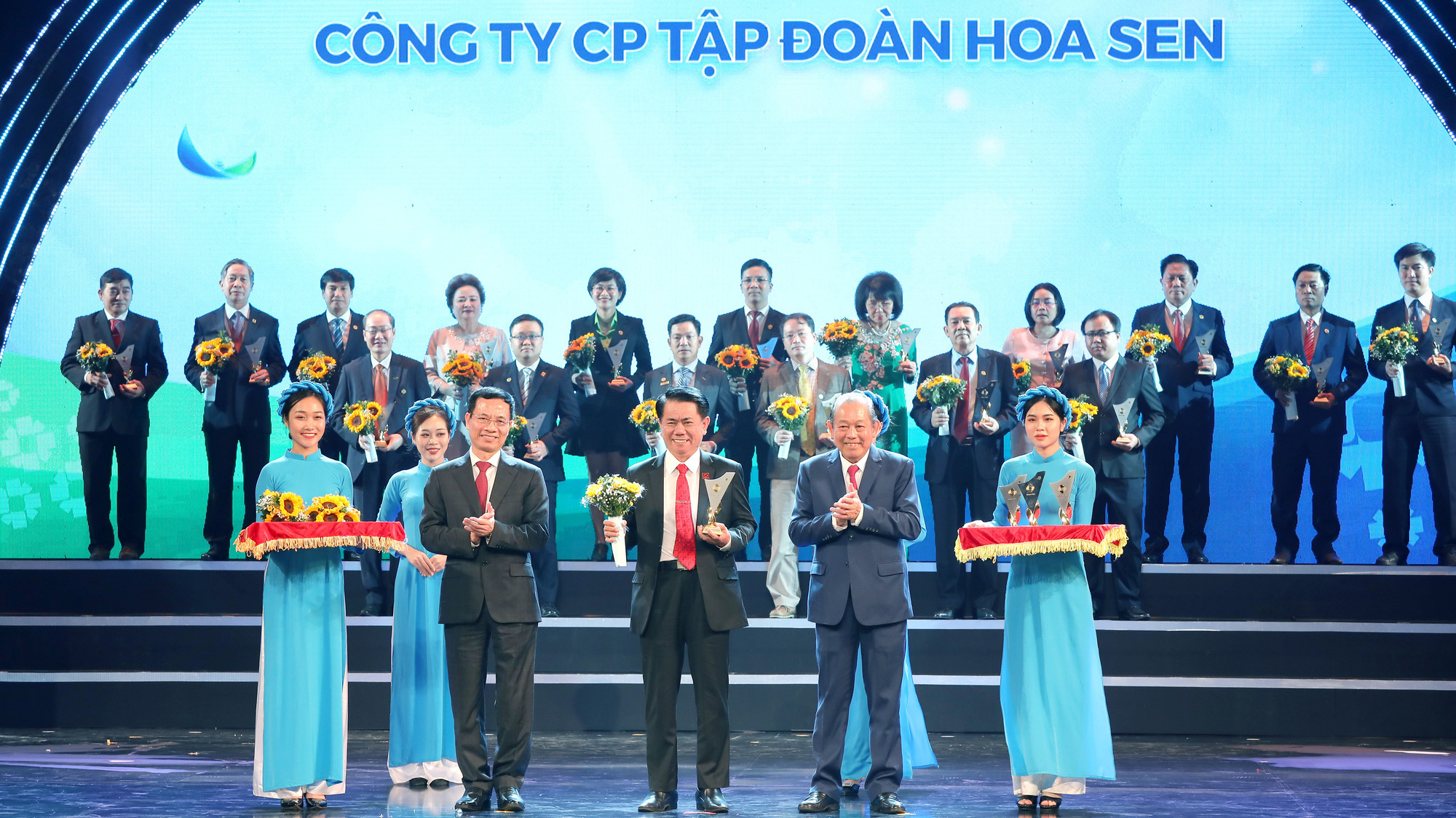  Với Tập đoàn Hoa Sen, chất lượng sản phẩm cũng chính là uy tín, là sự sống còn của thương hiệu.