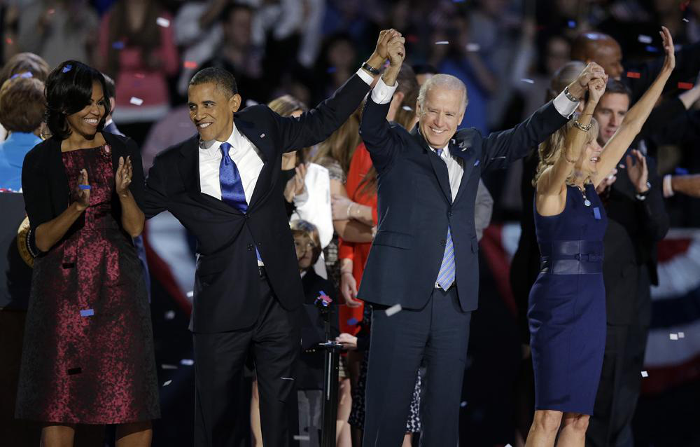 Năm 2012, ông Obama tái đắc cử tổng thống và ông Biden tiếp tục nhiệm kỳ phó tổng thống thứ hai. Với cương vị phó tổng thống, ông Biden là cố vấn có sức ảnh hưởng tới Tổng thống Obama và ủng hộ mạnh mẽ các sáng kiến của ông chủ Nhà Trắng - Ảnh: New York Times.