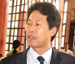 Ông Đinh Văn Nhã.