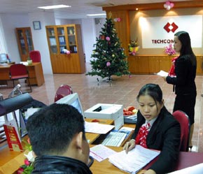 Hạ lãi suất là động thái tất yếu để cắt giảm chi phí đầu vào khi tỷ lệ dự trữ bắt buộc tăng lên gấp đôi.