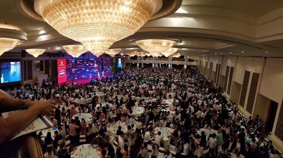 Một dự án cao cấp mở bán cuối tuần rồi thu hút cả nghìn khách hàng.