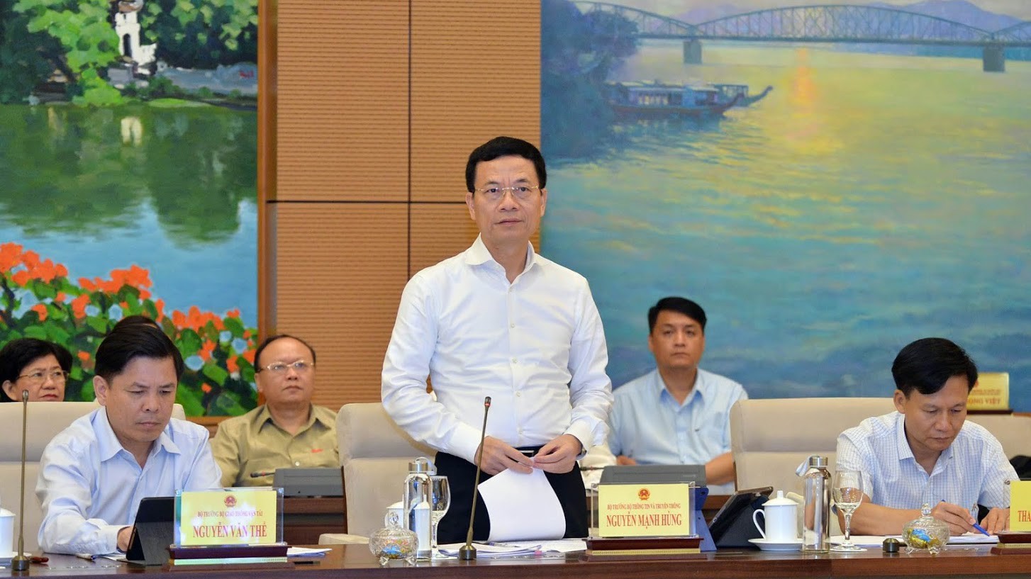 Bộ trưởng Bộ Thông tin và truyền thông Nguyễn Mạnh Hùng - Ảnh: Quang Phúc.
