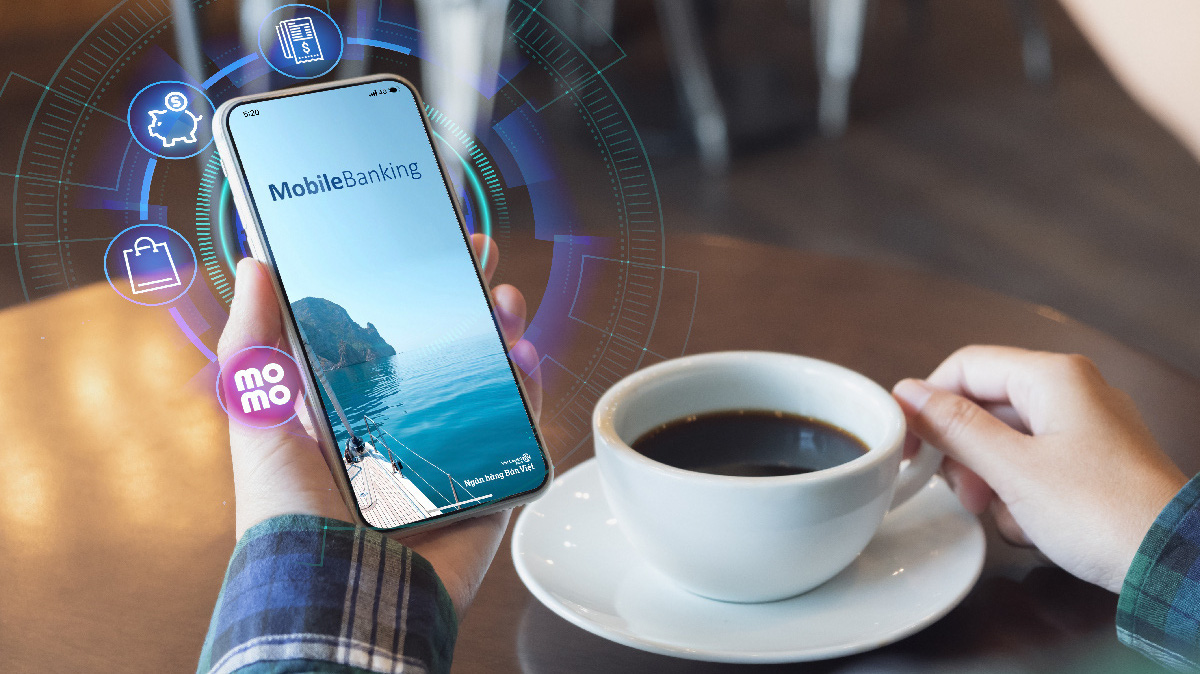 Những trải nghiệm "ngoại tuyến" về eKYC như của ngân hàng Bản Việt đã bổ sung cho hình thức định danh trực tuyến, giúp giảm thời gian chờ đợi của khách hàng. 