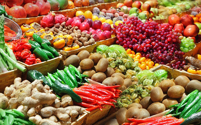 Về mặt quản lý nhà nước, lĩnh vực an toàn vệ sinh thực phẩm hiện đang được giao cho 3 bộ chủ chốt là các Y tế, Công Thương, Nông nghiệp và Phát triển nông thôn.<br>