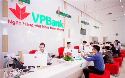 Đại hội cũng đã thông qua phương án tăng vốn điều lệ năm 2017 từ việc chia cổ tức bằng cổ phiếu và cổ phiếu thưởng.