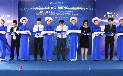 Với việc khai trương tầng căn hộ mẫu đặt tại tầng 4, các khách hàng đã có thể vào thăm quan trực tiếp căn hộ mà mình quan tâm.