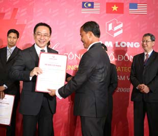  Với việc trở thành cổ đông chiến lược của Nam Long, ASPL và Nam Việt sẽ cùng tham gia vào Hội đồng Quản trị và Ban kiểm soát của Nam Long.