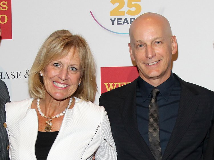 Khối tài sản khổng lồ của các gia tộc giàu nhất tại Mỹ - Ảnh 2.