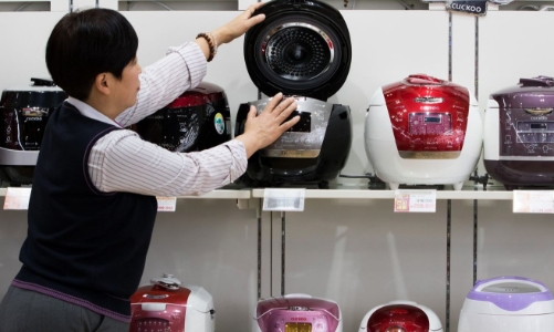 Chủ hãng nồi cơm điện Cuckoo thành tỷ phú USD