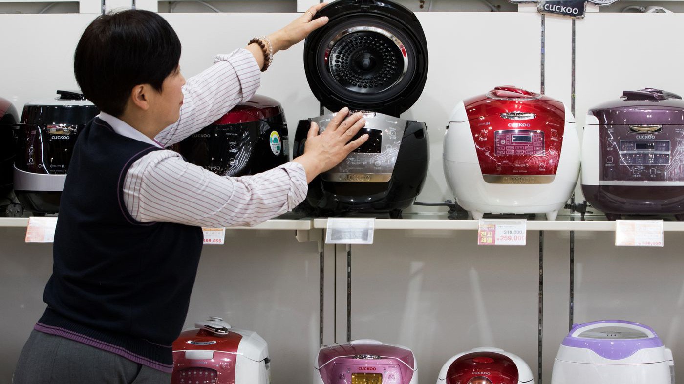  Cuckcoo hiện nắm giữ 70% thị phần nồi cơm điện tại Hàn Quốc - Ảnh: Bloomberg.