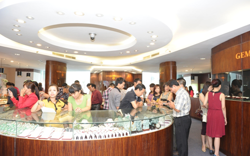 Việt Nam có tiềm năng lớn về nhiều loại đá quý 2