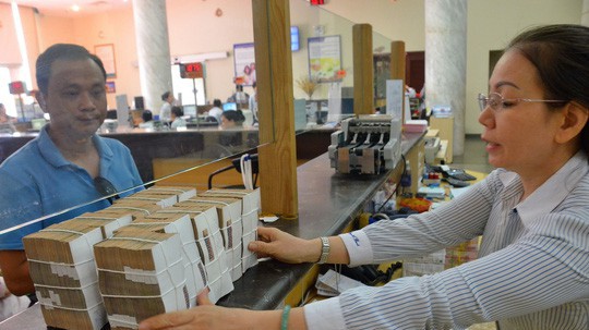 Cơ quan nhà nước, tổ chức khác, cá nhân phải giữ bí mật thông tin khách hàng, sử dụng thông tin khách hàng đúng mục đích khi yêu cầu cung cấp thông tin và không được cung cấp cho bên thứ ba mà không có sự chấp thuận của khách hàng, trừ trường hợp cung cấp theo quy định của pháp luật.