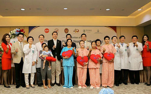 <div>Tính đến nay, Quỹ tài trợ Bumrungrad đã đưa hơn 700 bệnh nhân tới bệnh viện để được chữa trị cứu sống.</div>