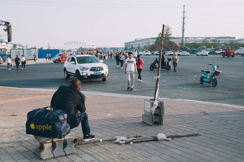 Bên trong thành phố iPhone sản xuất 500.000 chiếc/ ngày ở Trung Quốc - Ảnh 11.