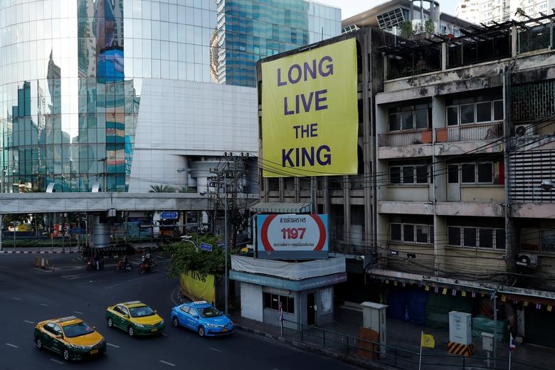 Vua Vajiralongkorn của Thái Lan chính thức đăng quang - Ảnh 15.