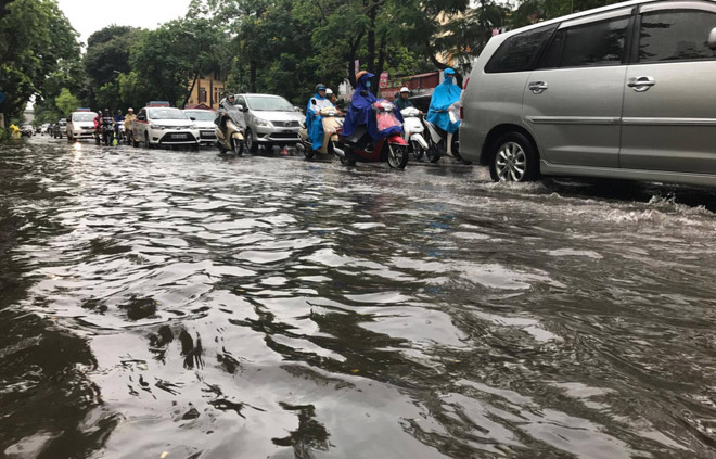 Hà Nội cứ mưa là ngập