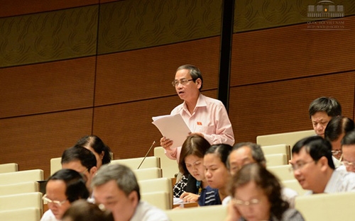 Đại biểu Lê Đắc Lâm góp ý hoàn thiện dự thảo Bộ luật Hình sự (sửa đổi)<br>