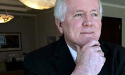 1 USD/năm: Lương CEO của AIG