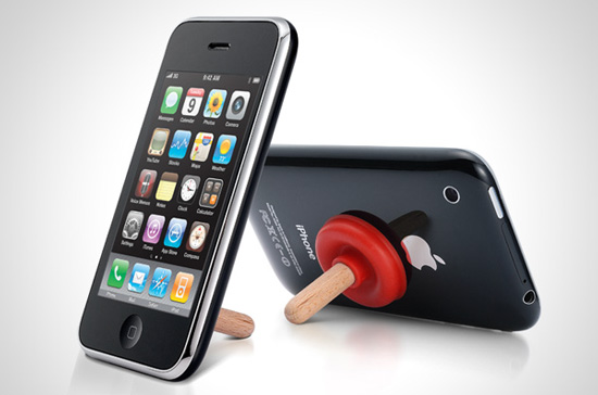 Một chiếc giá đỡ độc đáo cho điện thoại iPhone - Ảnh: CNBC.