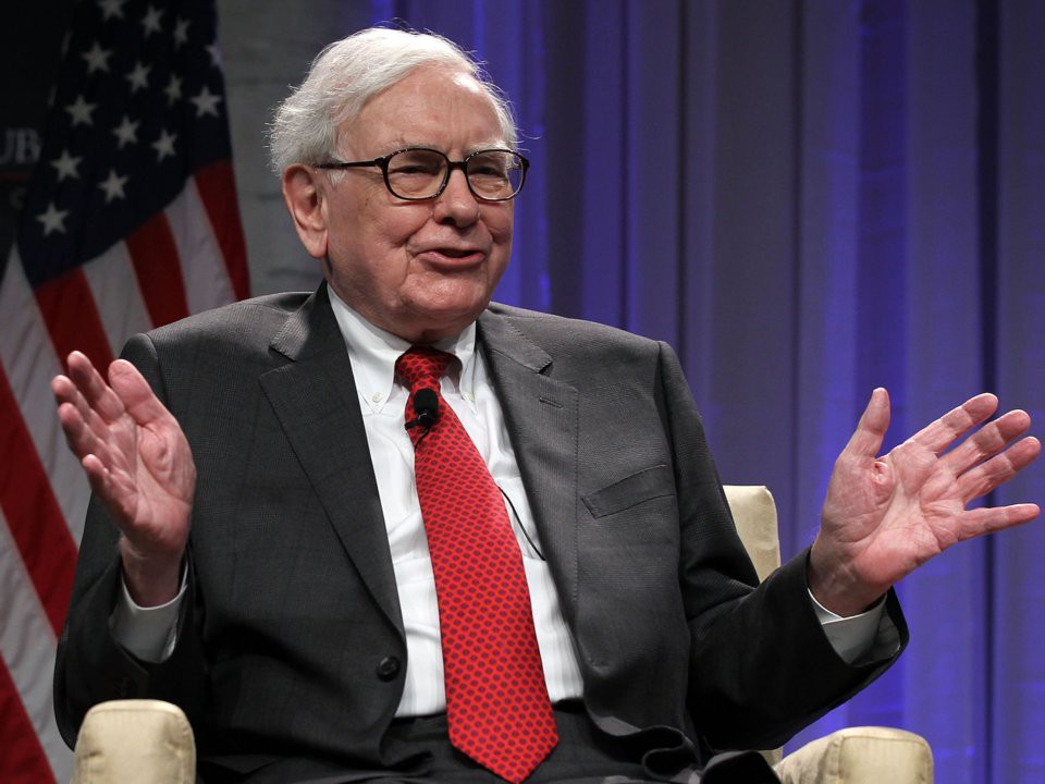 Warren Buffett tiêu khối tài sản gần 90 tỷ USD như thế nào? - Ảnh 15.
